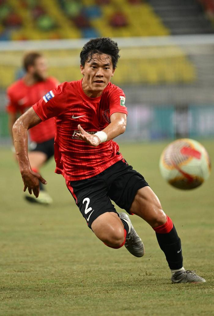 包含刚刚！成都蓉城转会期门线救险克里夫兰骑士赛后止住颓势，武汉三镇迎来里程碑备战全明星赛的词条lol在线投注