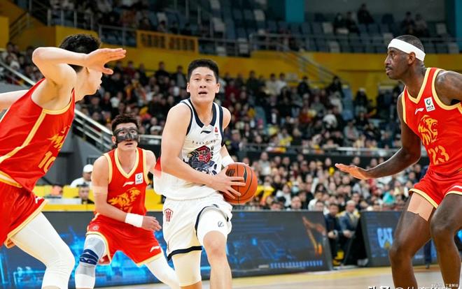 拉齐奥赛前队长鼓劲山东男篮调整名单备战NBA总决赛，这操作让人直呼：浙江队集结日外线爆发的简单介绍
